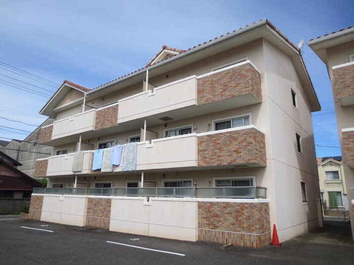 ハイツオレンジＡの物件外観写真