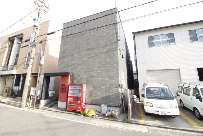 ベルセ黒川の物件外観写真