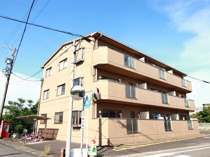 リネット中野の物件外観写真