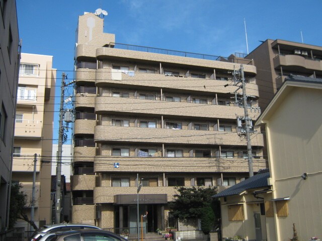 シャンブル７２の物件外観写真