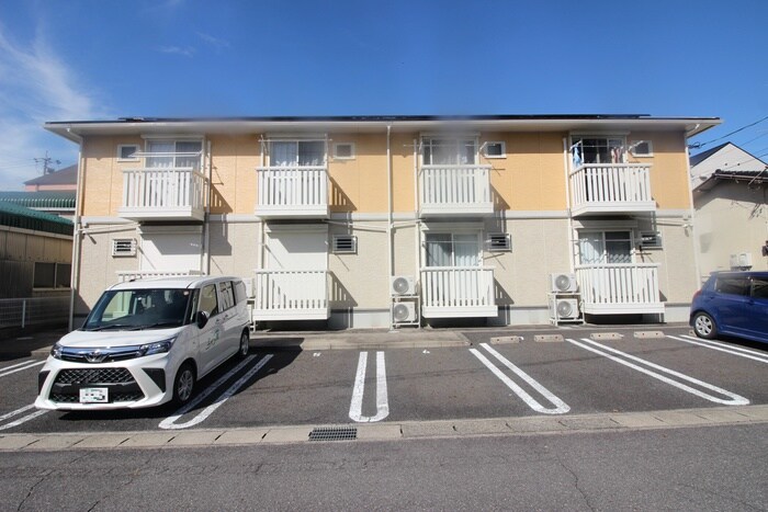 ベェルヴェルの物件外観写真