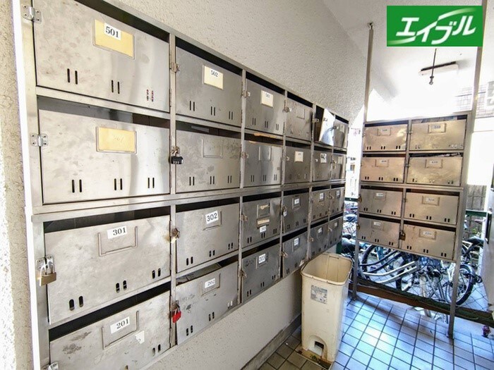 明治第10ビルの物件外観写真