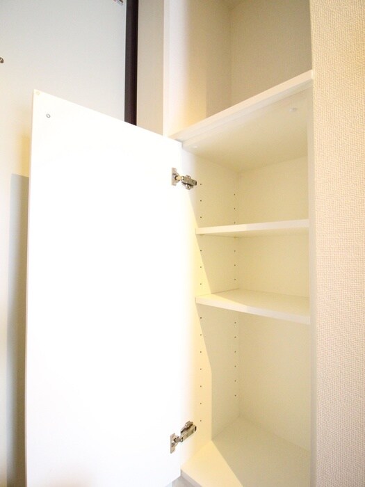 ﾌﾟﾗｳﾗﾝﾄﾞ名駅の物件内観写真