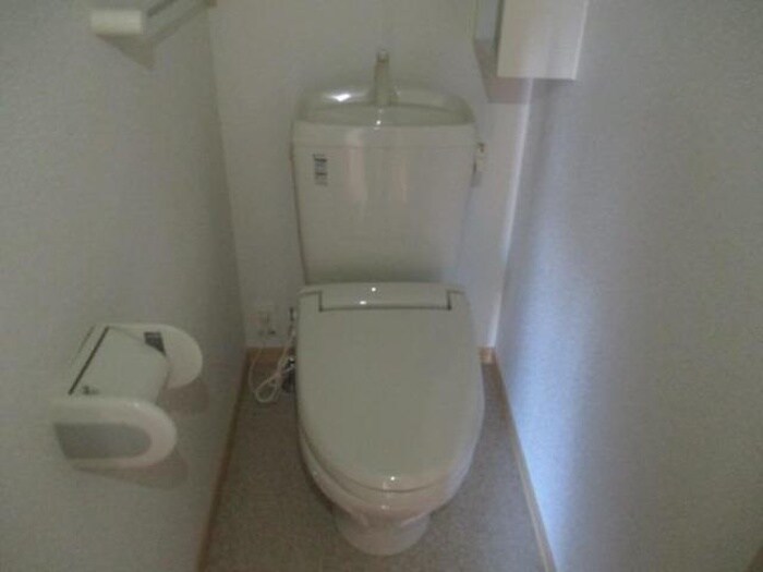 レッド・リ－ブスⅢの物件内観写真