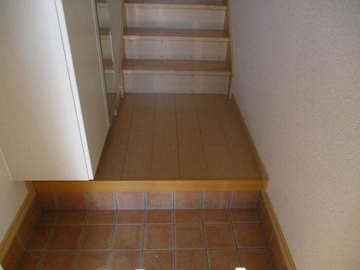 レッド・リ－ブスⅢの物件内観写真