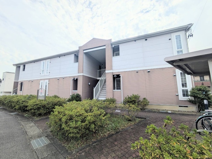 サンヒルズ平和の物件外観写真