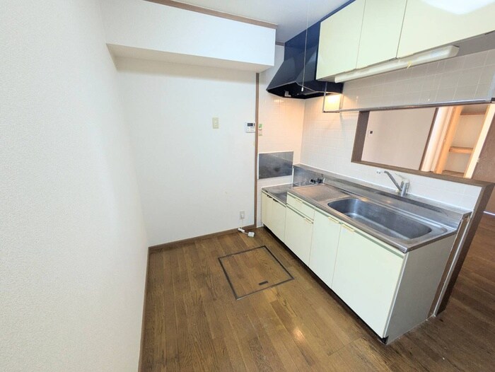 サンヒルズ平和の物件内観写真