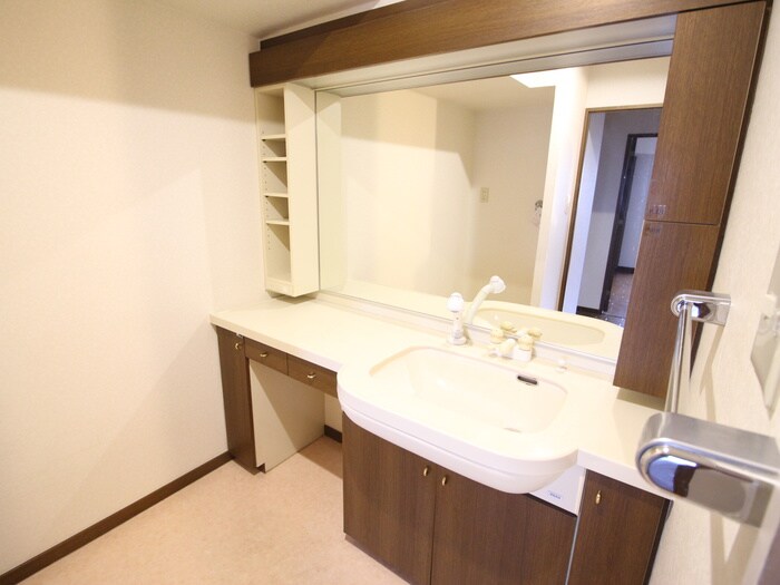 グランドメゾン徳川（B-9)の物件内観写真