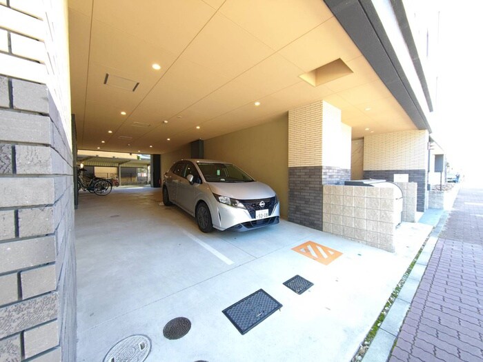 VERITAS IZUMIの物件外観写真