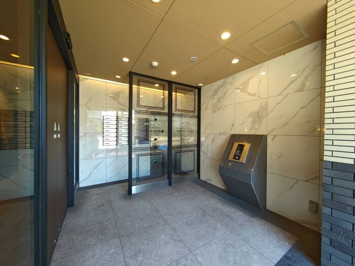 VERITAS IZUMIの物件外観写真