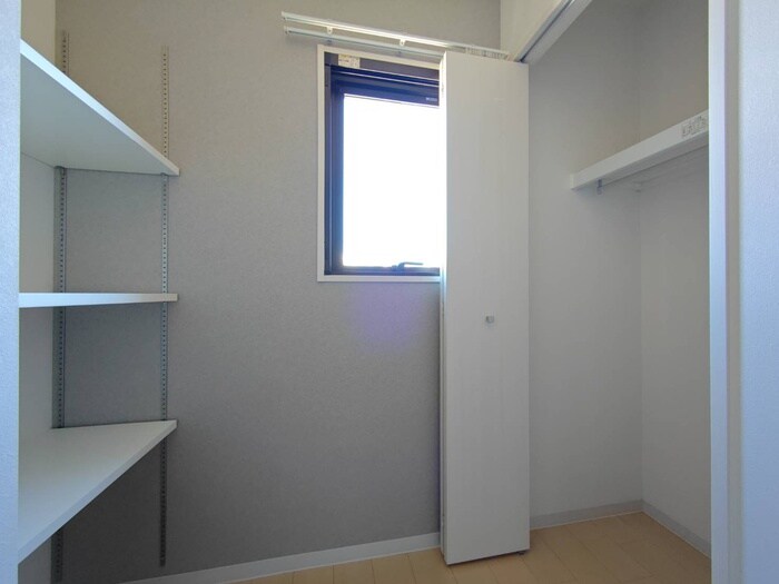 VERITAS IZUMIの物件内観写真