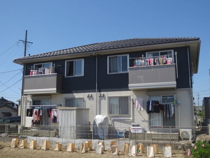 サンパティークの物件外観写真