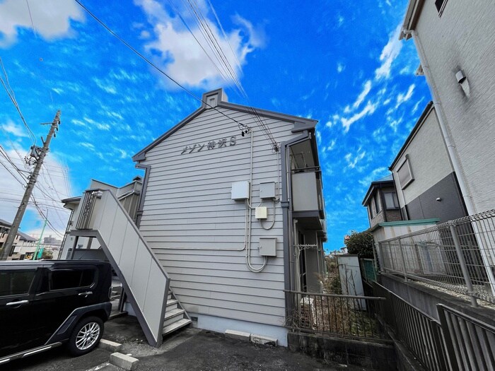 メゾン神沢Ｓ棟の物件外観写真