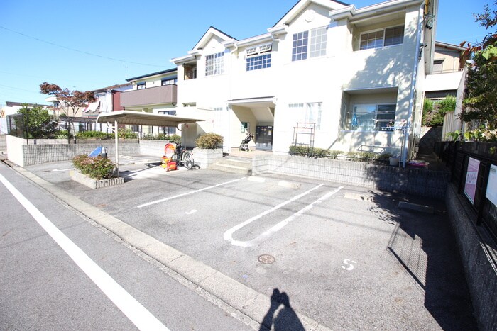 スプリングベルの物件外観写真