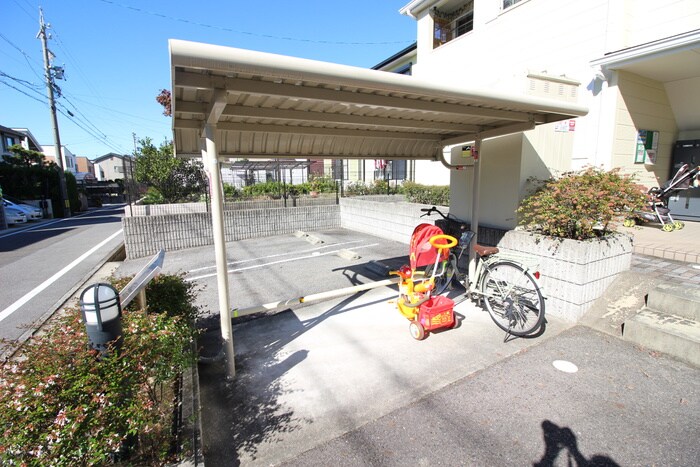 スプリングベルの物件外観写真