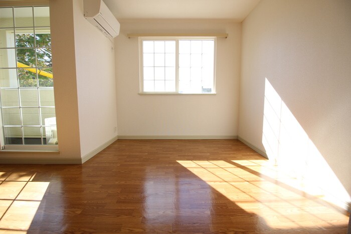 スプリングベルの物件内観写真