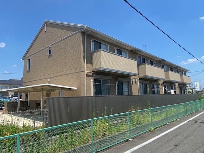 リバーベルの物件外観写真