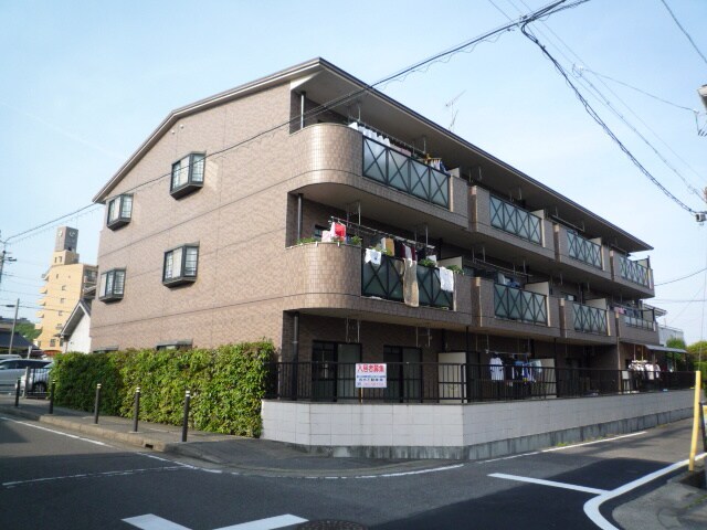 メゾンクレ－ルの物件外観写真