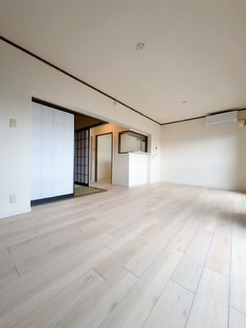 メゾンクレ－ルの物件内観写真