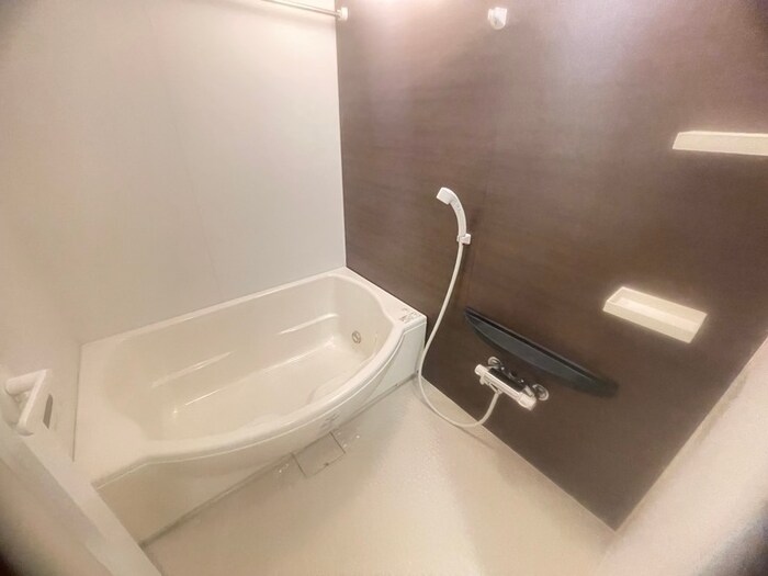 Ｇｅｎｅｒｏｕｓの物件内観写真