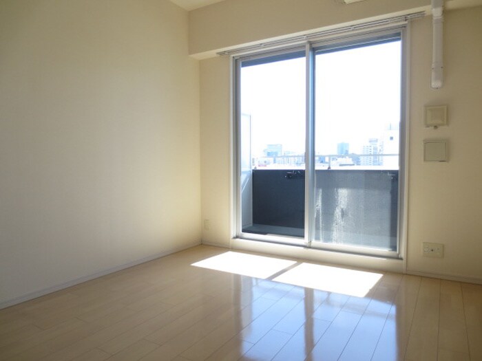 ラ・ヴィ・アン・ロ－ズの物件内観写真