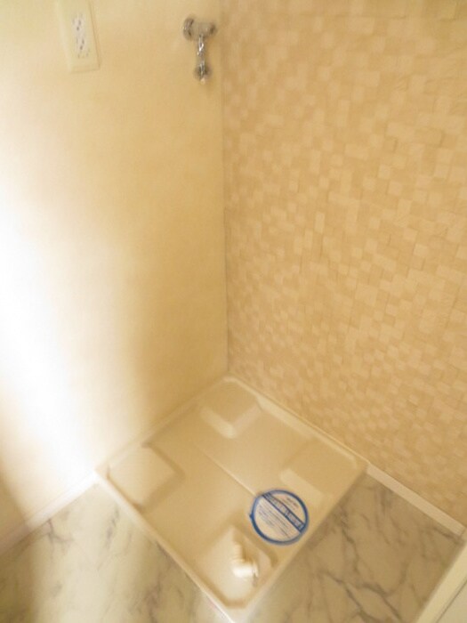 ラ・ヴィ・アン・ロ－ズの物件内観写真