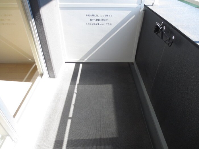 ラ・ヴィ・アン・ロ－ズの物件内観写真