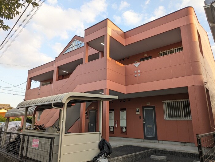 ディアウイングニシジマの物件外観写真