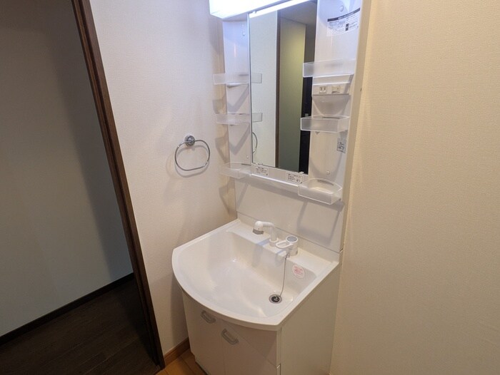 ディアウイングニシジマの物件内観写真