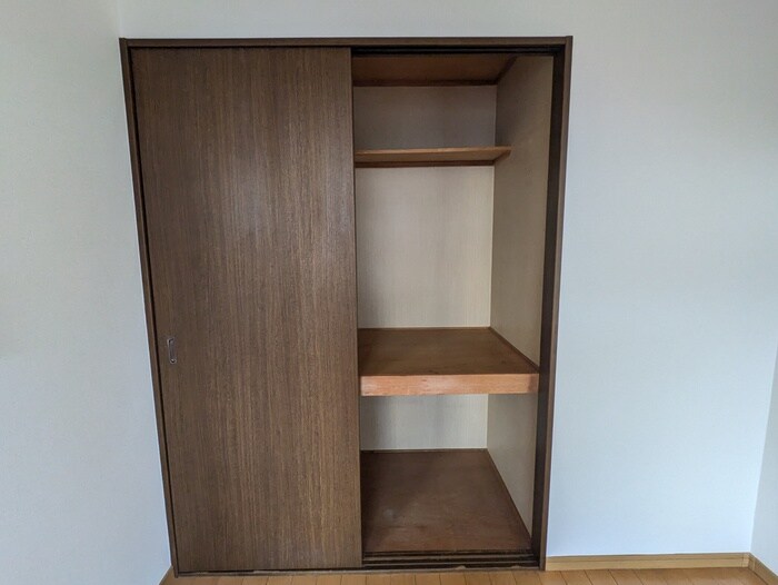 ディアウイングニシジマの物件内観写真