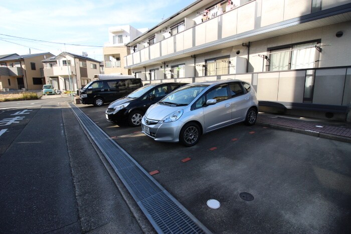 グランシャリオの物件外観写真