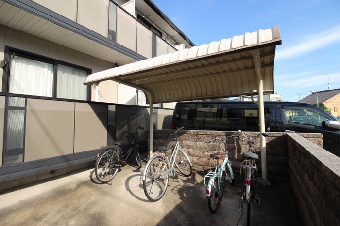 グランシャリオの物件外観写真