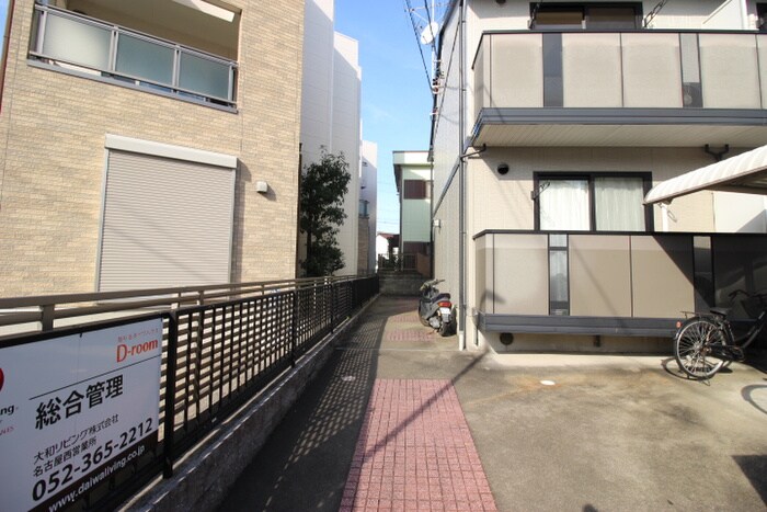 グランシャリオの物件外観写真