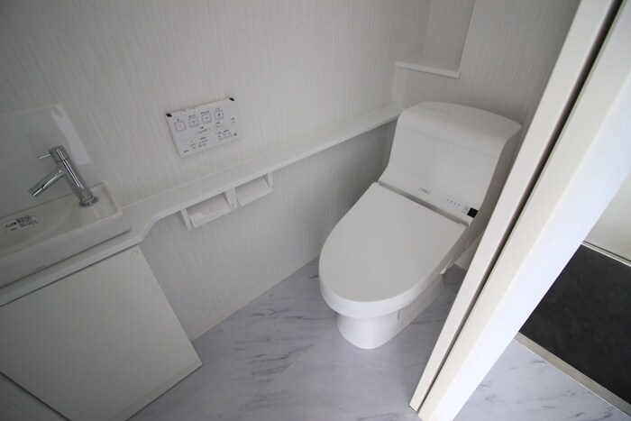 ボン・ヴィヴァン新清洲の物件内観写真