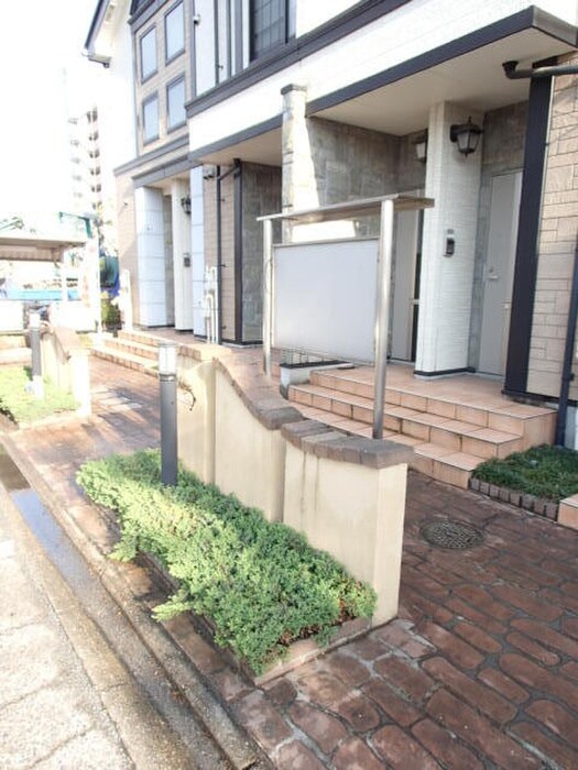 カ－サフィオ－レの物件外観写真