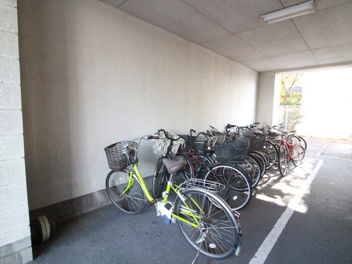 サンロ－ヤル香坂の物件外観写真