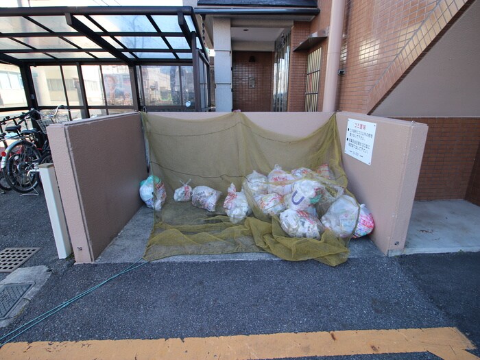 ＨＩＬＬＳ　２１の物件外観写真