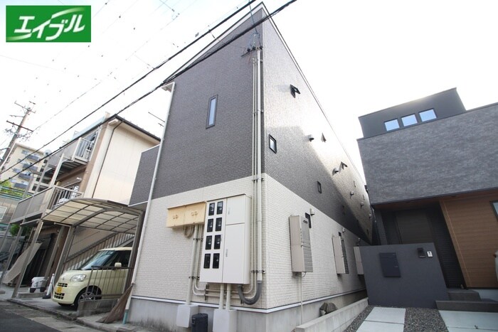 アースクエイク花塚の物件外観写真