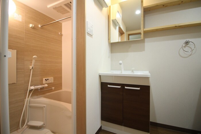 アースクエイク花塚の物件内観写真