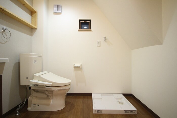 アースクエイク花塚の物件内観写真