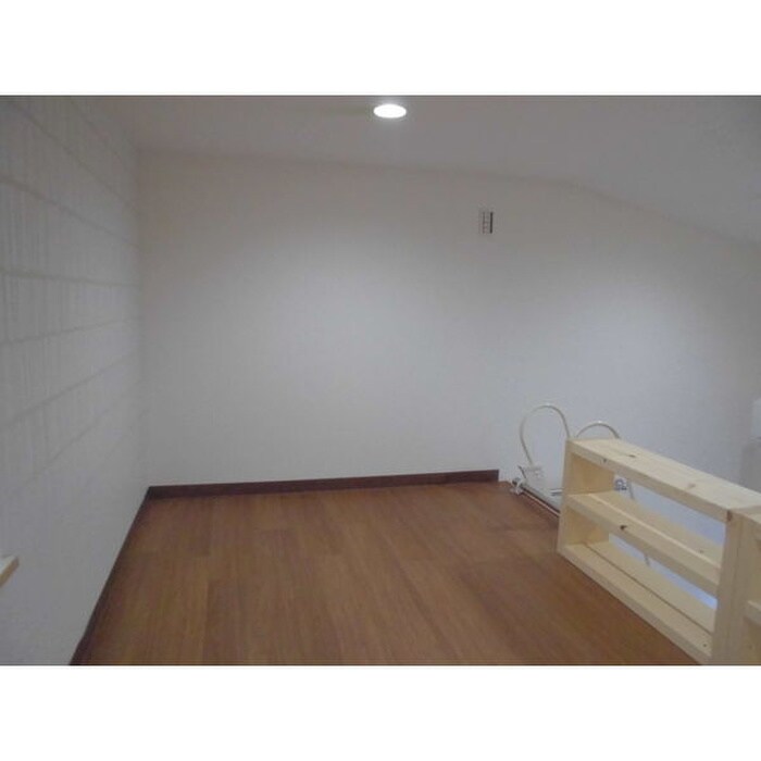 アースクエイク花塚の物件内観写真