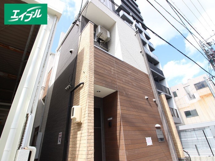 Residence Kamimaezuの物件外観写真