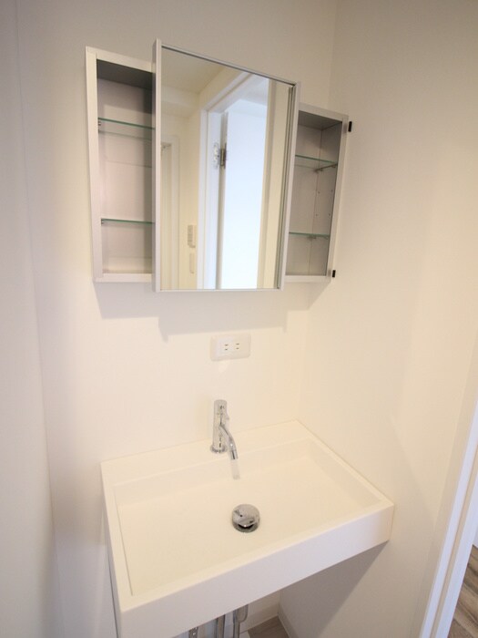 ＡＸＩＡ亀島の物件内観写真