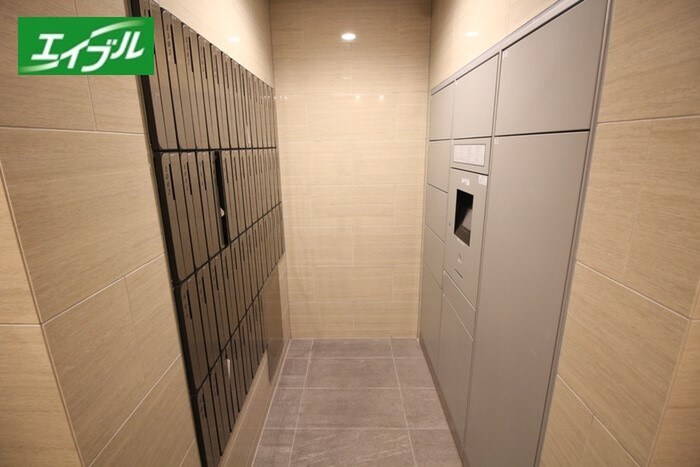 プレサンス広小路通パルスの物件外観写真