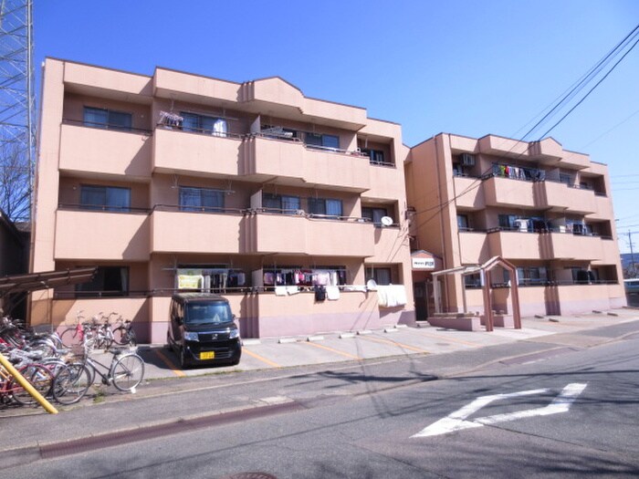 グランドメゾンフジの物件外観写真