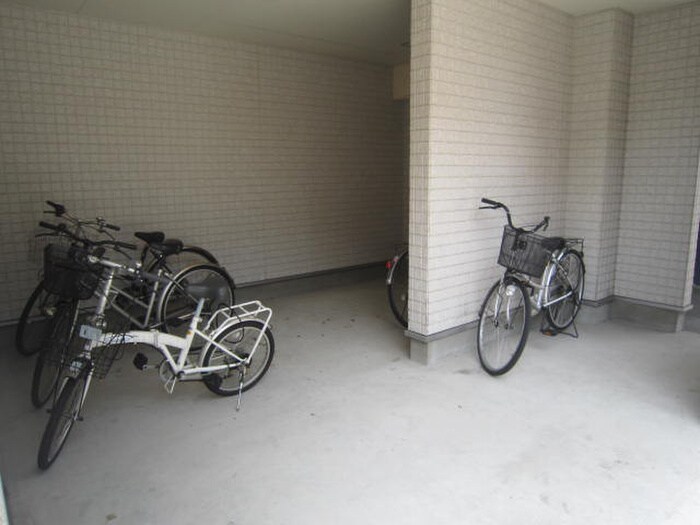 エムズガーデンの物件外観写真