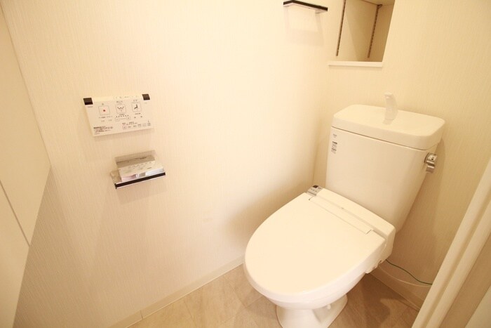 WELL COURT TENMAの物件内観写真