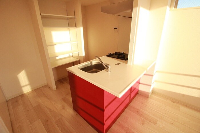 WELL COURT TENMAの物件内観写真