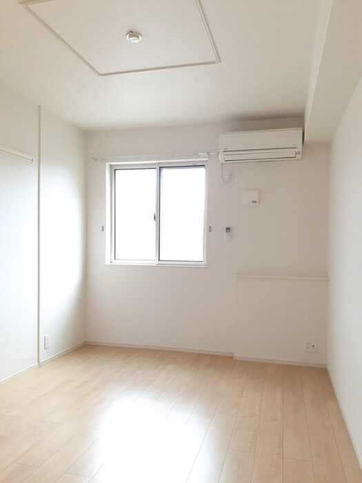 ファミーリャ　Ⅱの物件内観写真