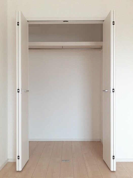 ファミーリャ　Ⅱの物件内観写真